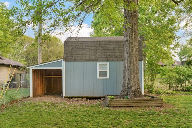 4740 S Glenn Avenue, Springfield, MO 65810