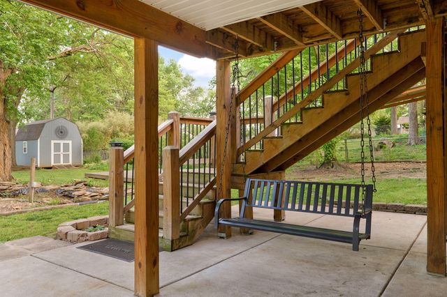 4740 S Glenn Avenue, Springfield, MO 65810