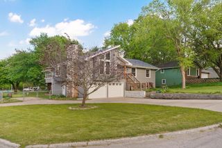 4740 S Glenn Avenue, Springfield, MO 65810