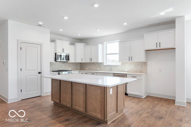 11923 Charles Eric Way, Noblesville, IN 46060