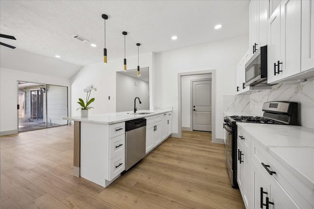 9214 N Grandview Park Drive, Spring, TX 77379