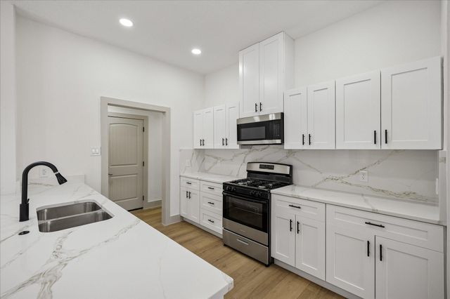 9214 N Grandview Park Drive, Spring, TX 77379