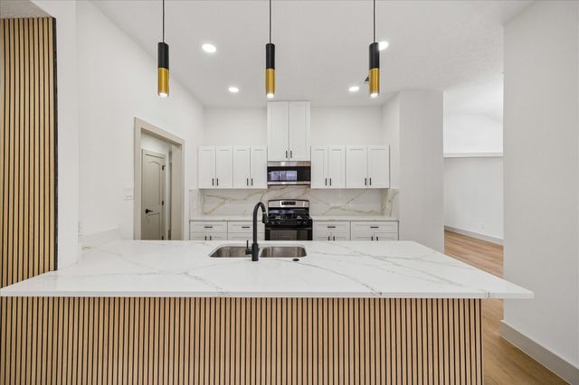 9214 N Grandview Park Drive, Spring, TX 77379