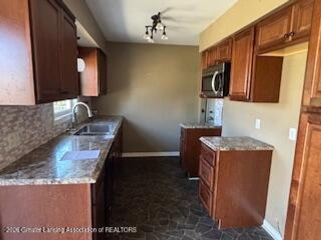 11186 Jerryson Drive, Grand Ledge, MI 48837