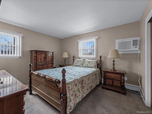 715 McCall Avenue, West Islip, NY 11795