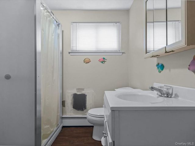 715 McCall Avenue, West Islip, NY 11795