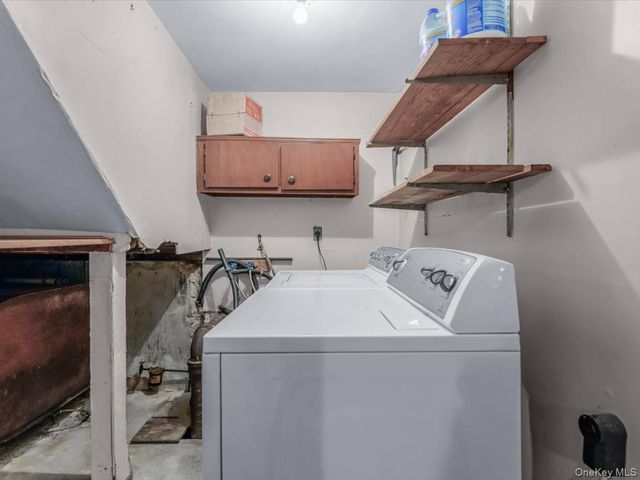 715 McCall Avenue, West Islip, NY 11795