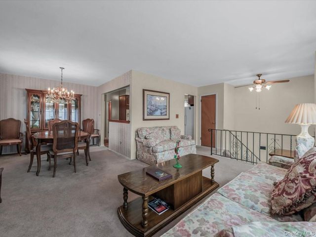 715 McCall Avenue, West Islip, NY 11795