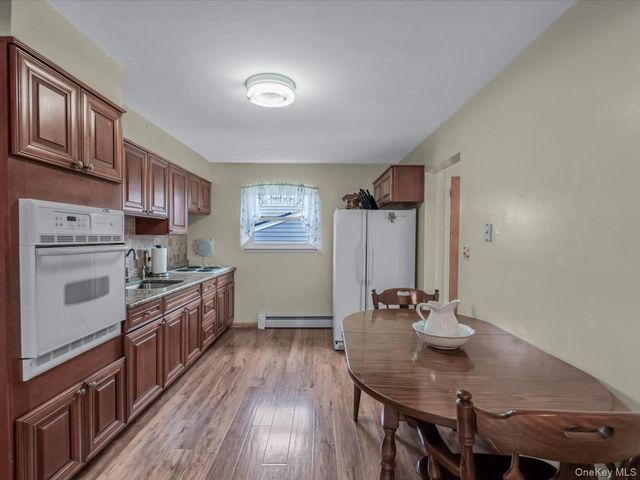 715 McCall Avenue, West Islip, NY 11795