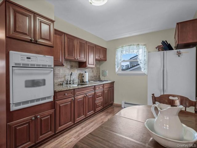 715 McCall Avenue, West Islip, NY 11795