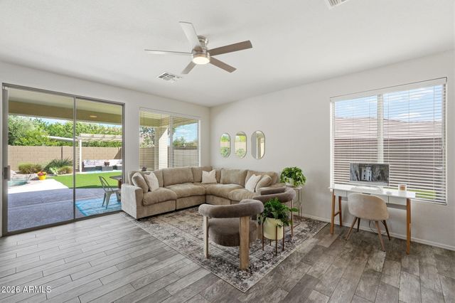 40205 N Faith Lane, Anthem, AZ 85086