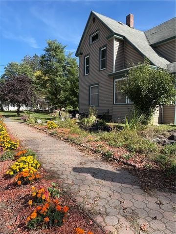 53 South Street, Edmeston, NY 13335