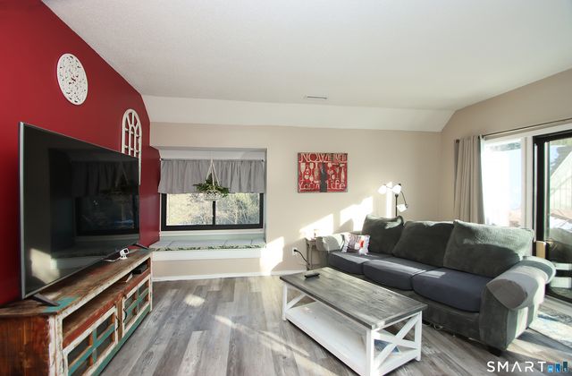 315 Heritage Village B, Southbury, CT 06488