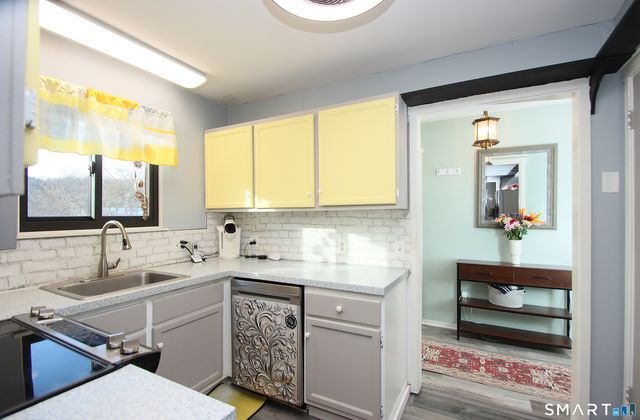 315 Heritage Village B, Southbury, CT 06488