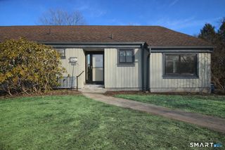 315 Heritage Village B, Southbury, CT 06488