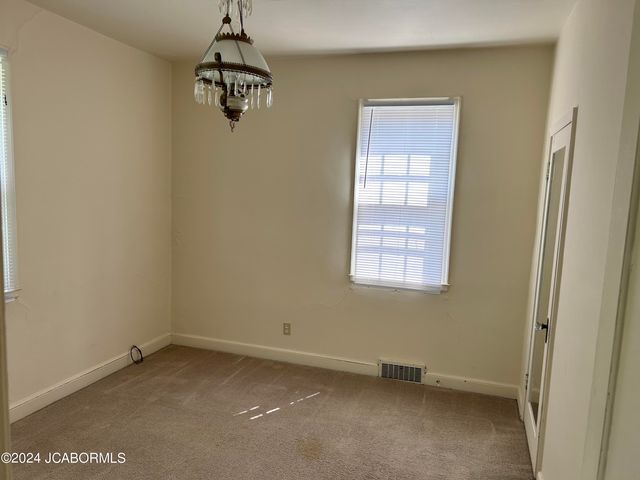 2620 E MCCARTY STREET, Jefferson City, MO 65101