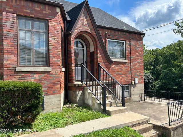 2620 E MCCARTY STREET, Jefferson City, MO 65101