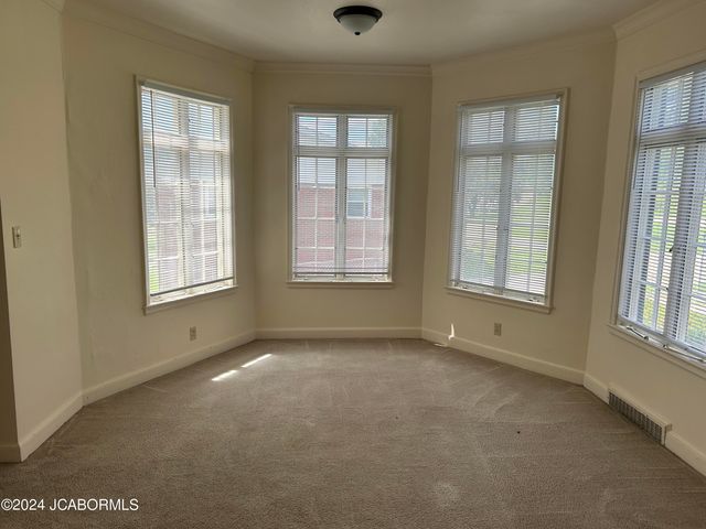 2620 E MCCARTY STREET, Jefferson City, MO 65101