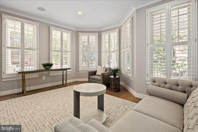 2863 11TH ST N, Arlington, VA 22201