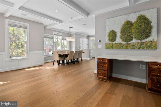 2863 11TH ST N, Arlington, VA 22201