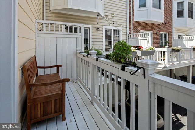 2863 11TH ST N, Arlington, VA 22201