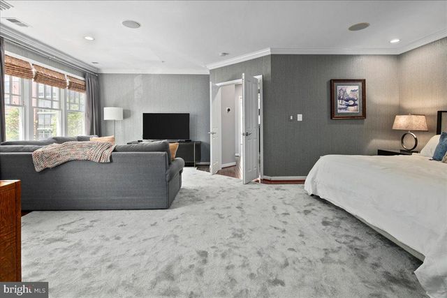 2863 11TH ST N, Arlington, VA 22201