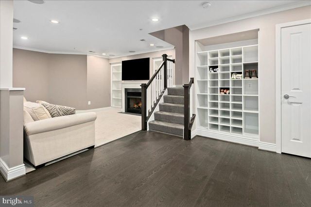 2863 11TH ST N, Arlington, VA 22201