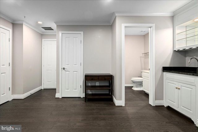 2863 11TH ST N, Arlington, VA 22201