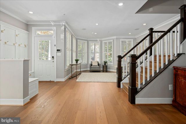 2863 11TH ST N, Arlington, VA 22201