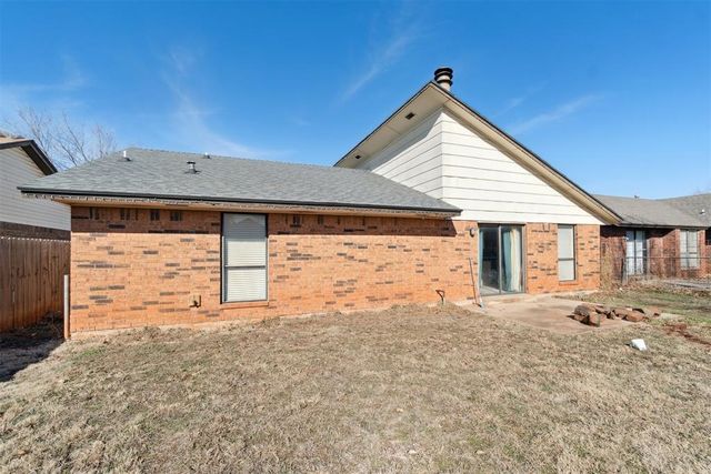 732 W Elder Drive, Mustang, OK 73064