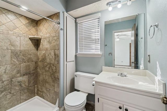 732 W Elder Drive, Mustang, OK 73064