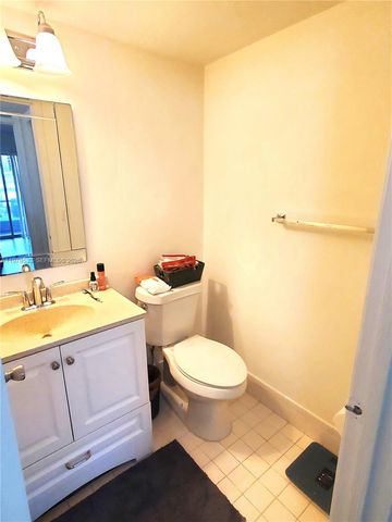 800 SW 131st Ave 106F, Pembroke Pines, FL 33027