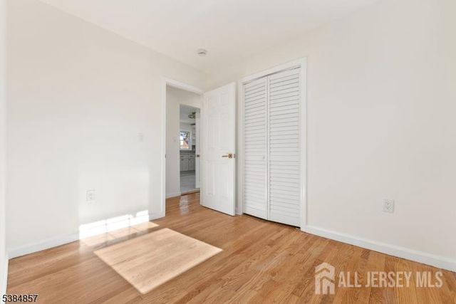 147 Wedgewood Avenue, Woodbridge Proper, NJ 07095