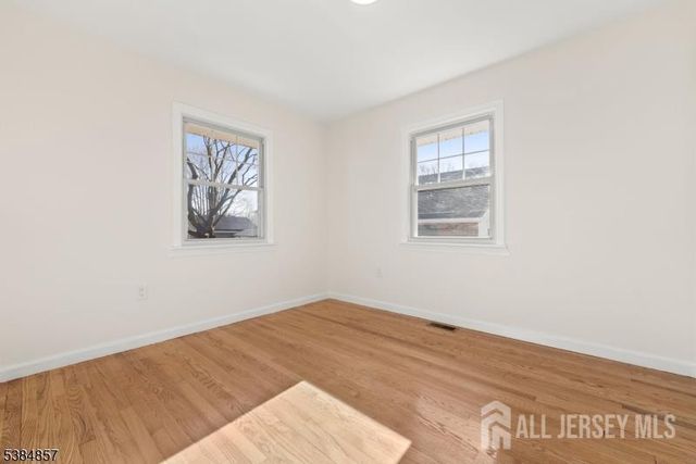 147 Wedgewood Avenue, Woodbridge Proper, NJ 07095