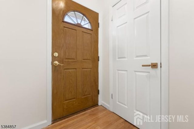 147 Wedgewood Avenue, Woodbridge Proper, NJ 07095