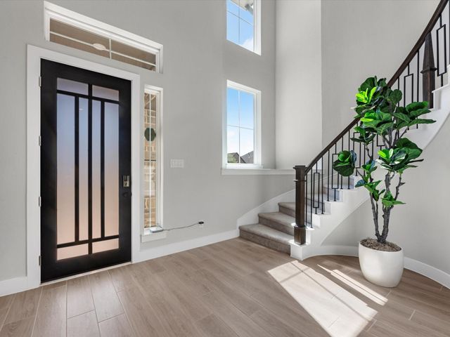 7066 North Lake Clopton Drive, Montgomery, TX 77316