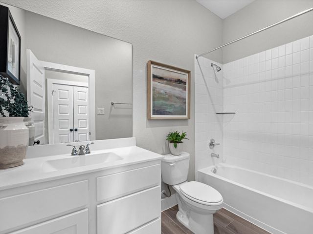 7066 North Lake Clopton Drive, Montgomery, TX 77316
