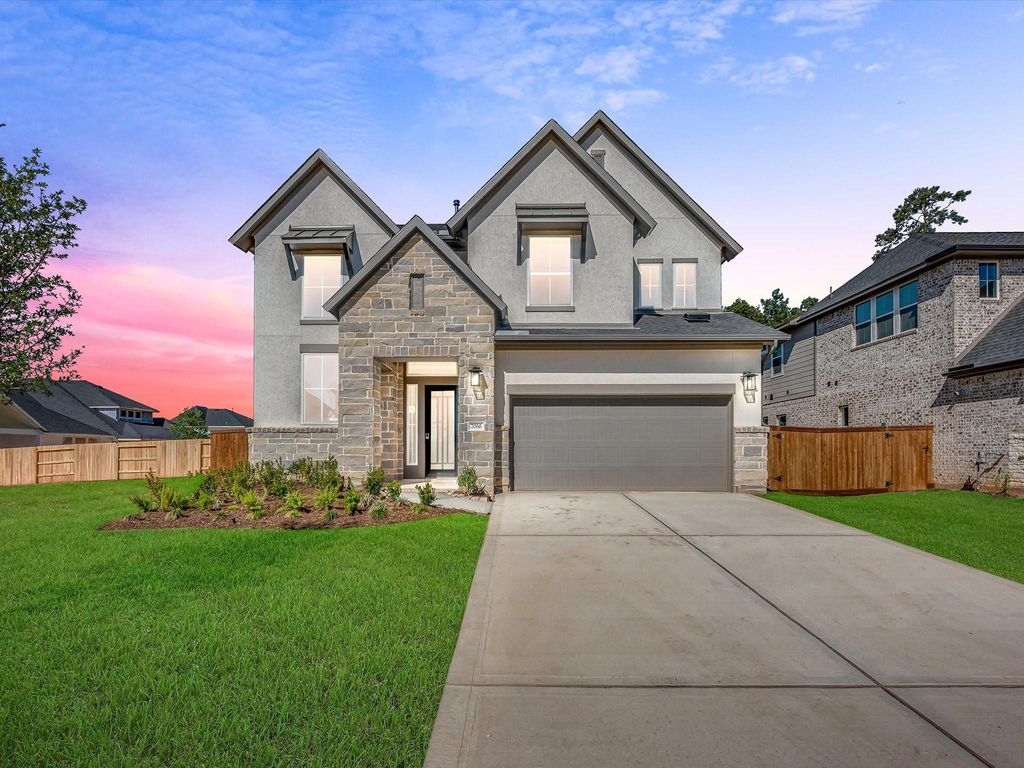7066 North Lake Clopton Drive, Montgomery, TX 77316