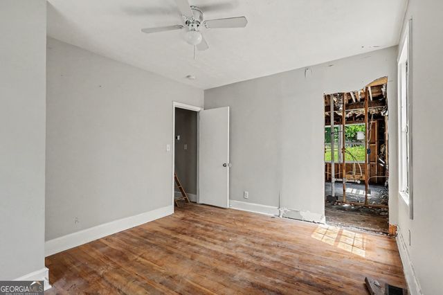 1676 S Olympian Way SW, Atlanta, GA 30310