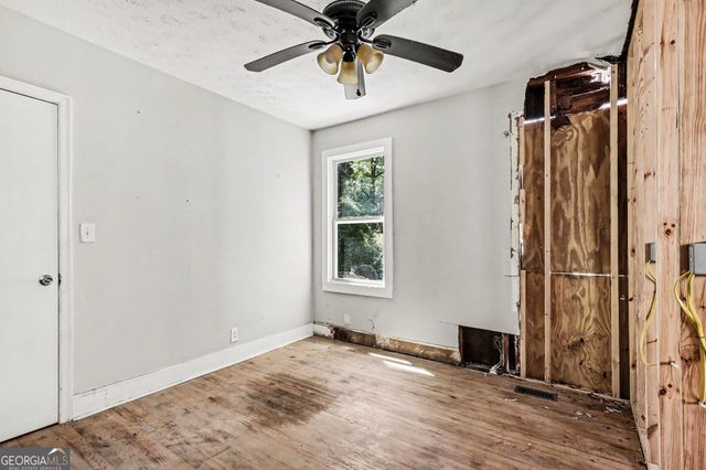 1676 S Olympian Way SW, Atlanta, GA 30310