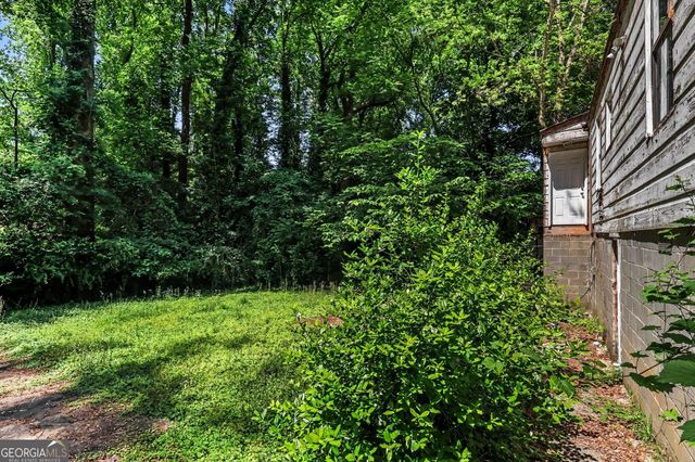 1676 S Olympian Way SW, Atlanta, GA 30310