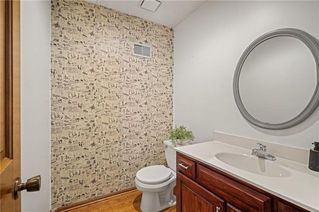 8408 W 115th Street, Overland Park, KS 66210