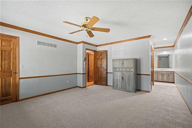 8408 W 115th Street, Overland Park, KS 66210