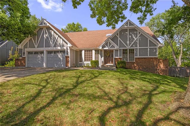 8408 W 115th Street, Overland Park, KS 66210