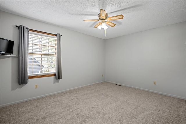 8408 W 115th Street, Overland Park, KS 66210