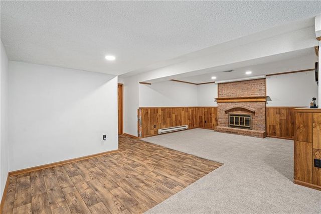 8408 W 115th Street, Overland Park, KS 66210