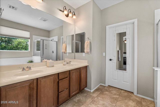 3451 E AMBER Lane, Gilbert, AZ 85296