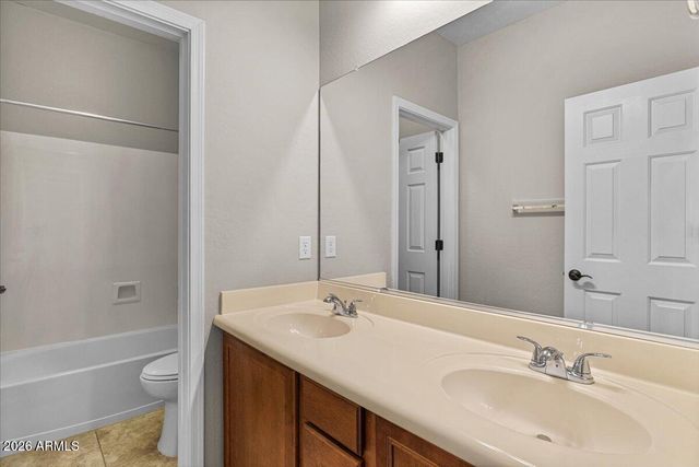 3451 E AMBER Lane, Gilbert, AZ 85296