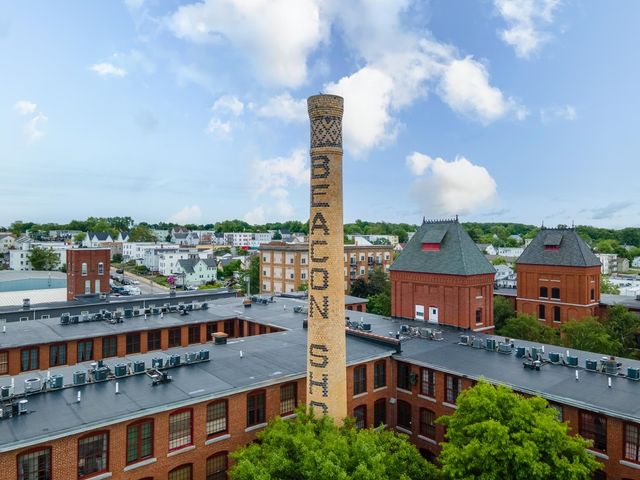 470 Silver St Apt 205, Manchester, NH 03103