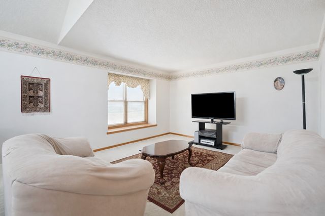 3222 Tower Court, Clinton, IA 52732